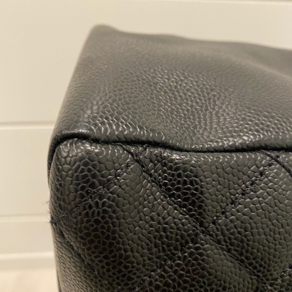 Chanel Grand Shopper - Picture 15 of 16